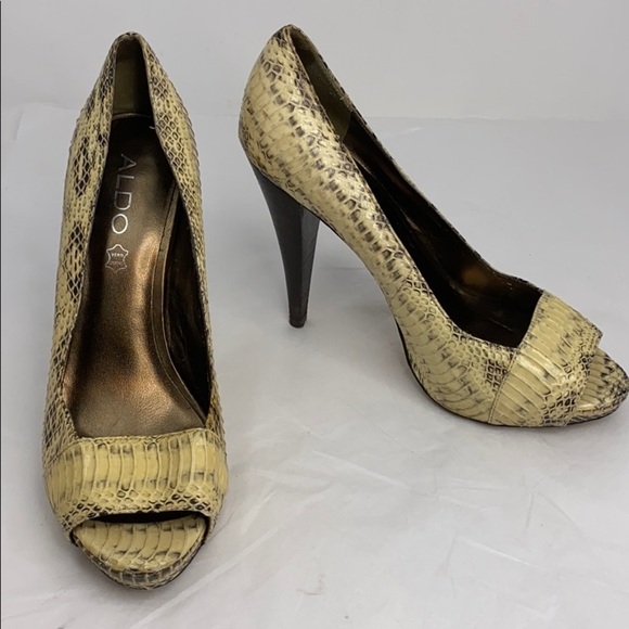Aldo Sz 38 Beige Gray Snakeskin Peep Toe Pumps - Picture 1 of 13